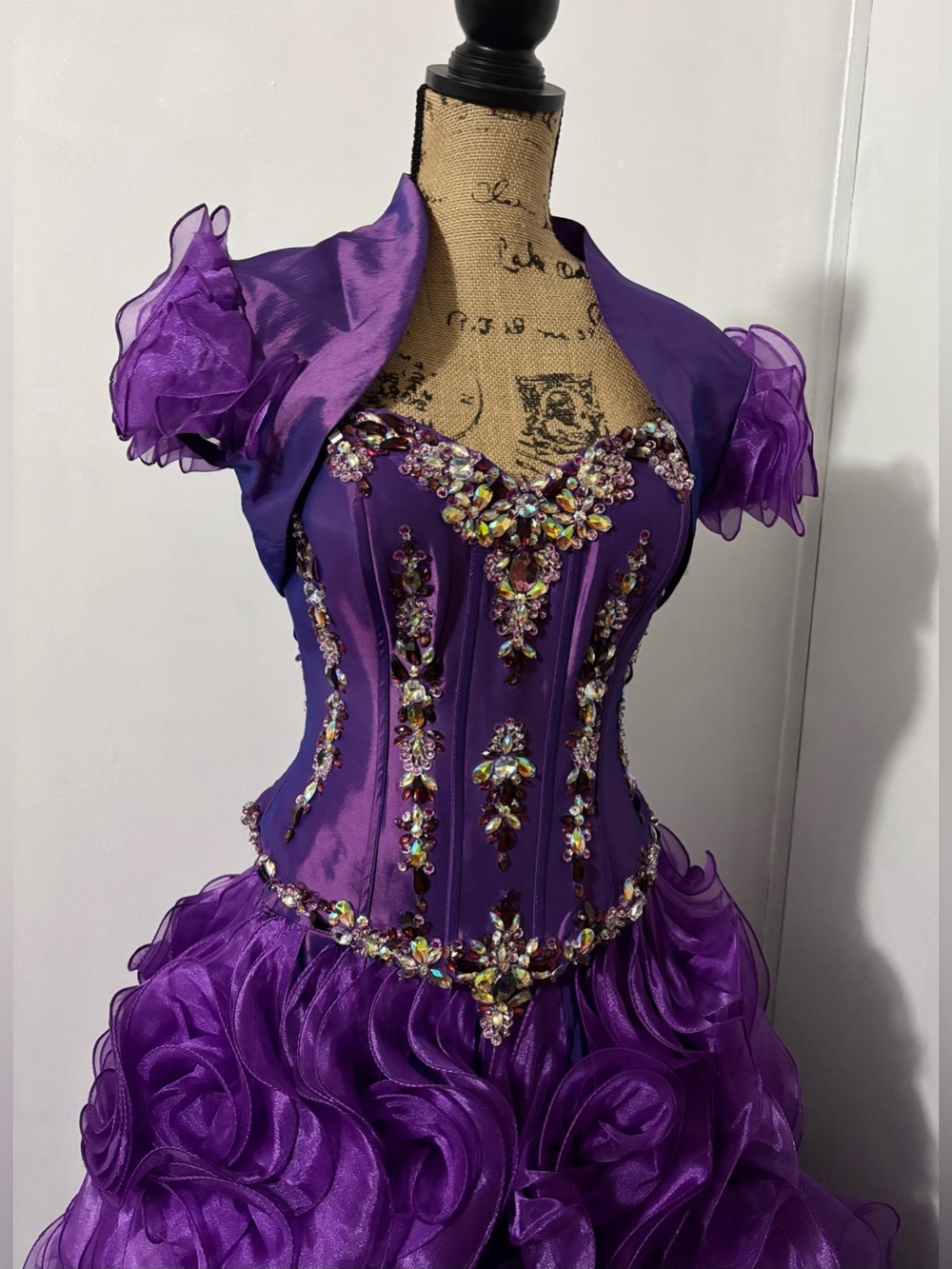 Q By Da Vincy Quinceañera Style Dress Size 8 - Picture 7 of 13